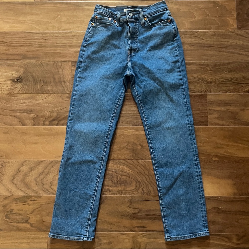 Levi's Women’s Wedgie Straight Classic Denim Jeans
